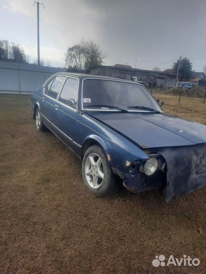 BMW 7 серия 2.8 МТ, 1978, битый, 199 999 км