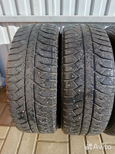 Bridgestone Ice Cruiser 7000 205/55 R16