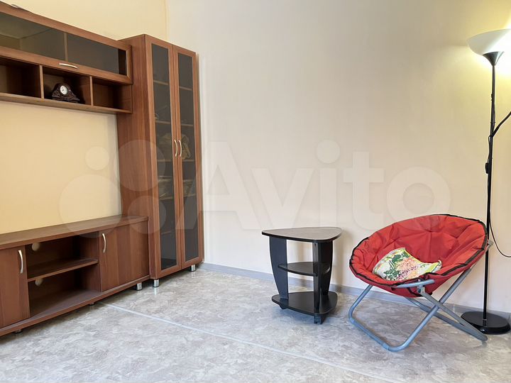 2-к. квартира, 42 м², 1/5 эт.