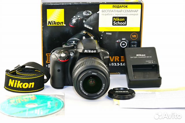 Nikon D3300 24.2MP зеркалка Kit AF-S VR 18-55