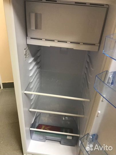 Холодильник офисный