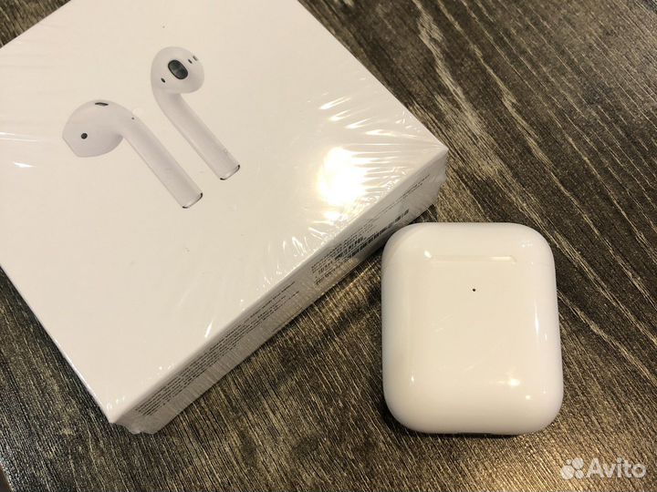 Беспроводные наушники apple airpods