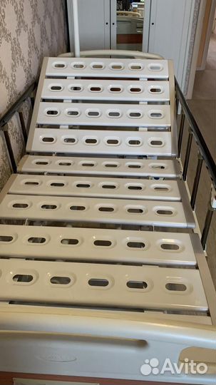 Медицинская кровать для лежачих больных