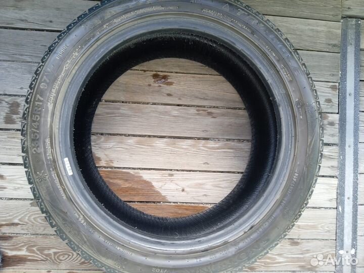 Triangle Snowlink TWT02 235/45 R17 97V