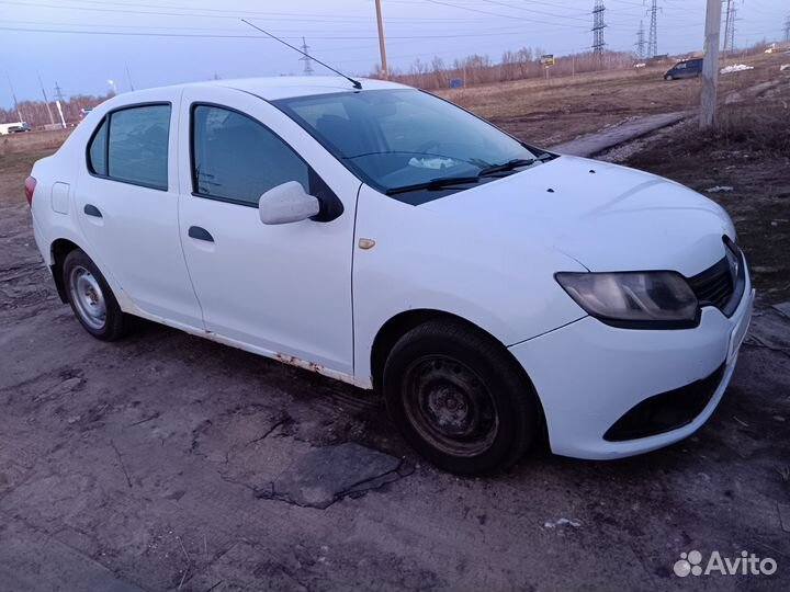 Renault Logan 1.6 МТ, 2015, битый, 205 000 км
