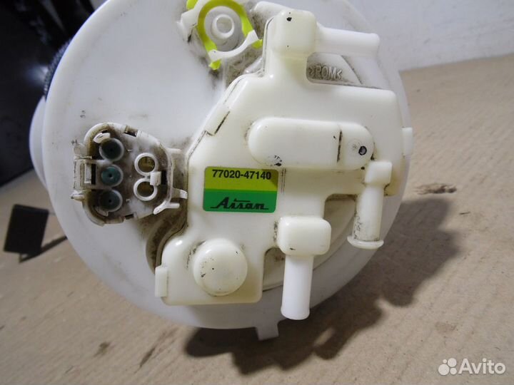 Бензонасос, топливный насос Тойота Приус 50