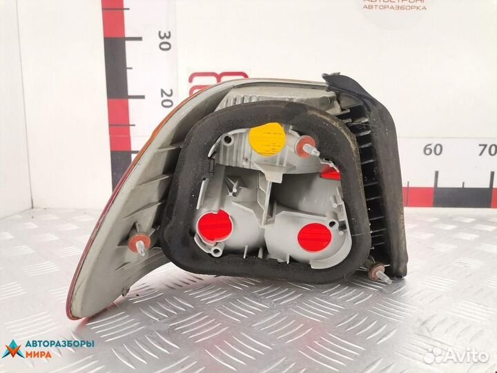 Фонарь задний правый BMW 3 E46 1999 63218364726