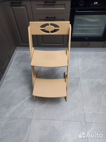 Детский растущий стул