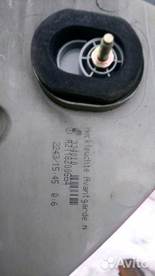 Правый фонарь на мерседес W211 avangard