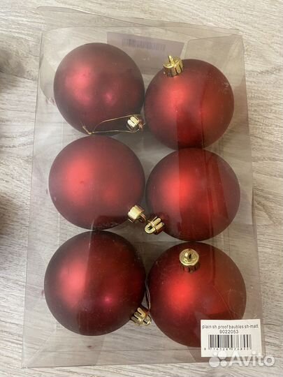 Новогодние шары красные