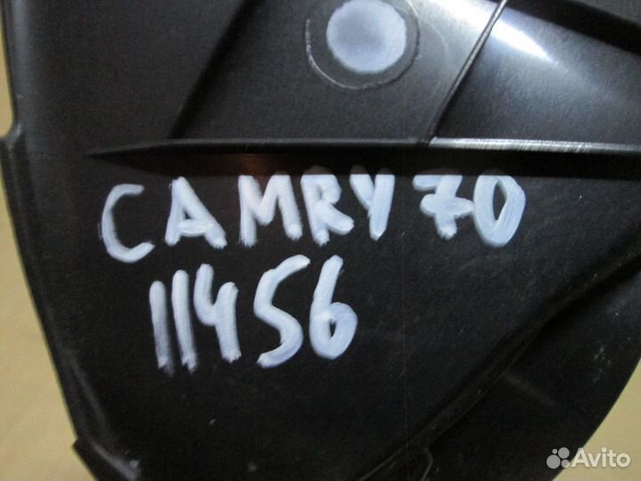 Накладка панели приборов Toyota Camry V70 Тойота