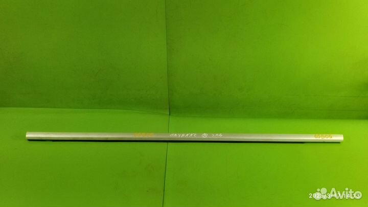 Молдинг стекла заднего правого Porsche Cayenne 955