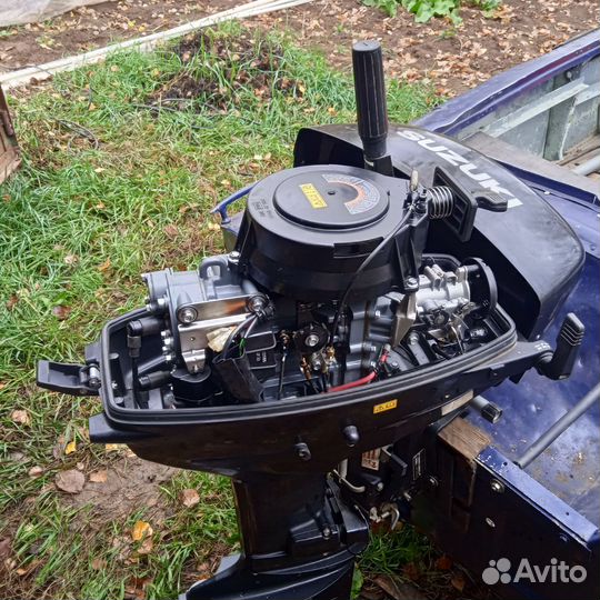 Продаётся лодка