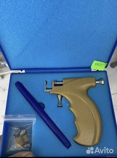 Аппарат для прокола ушей