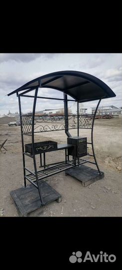 Мангал с крышей