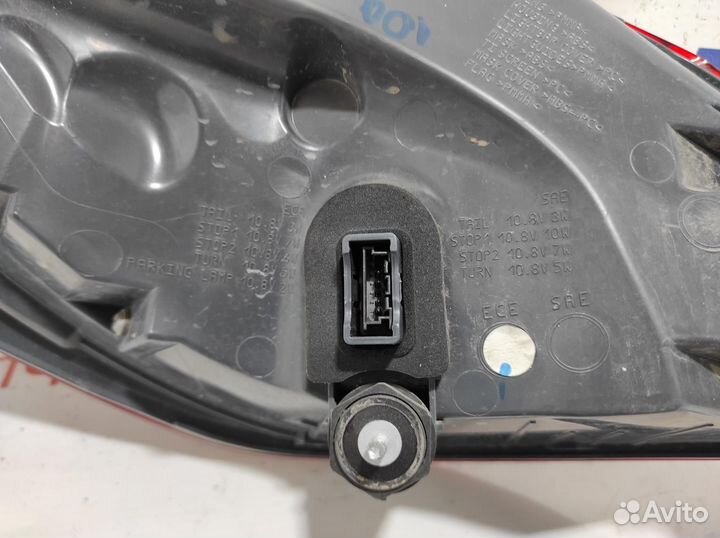 Фонарь задний наружный правый BMW 6 (F13) 63217210