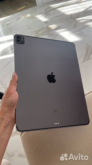 iPad pro 12.9 WiFi + Cellular