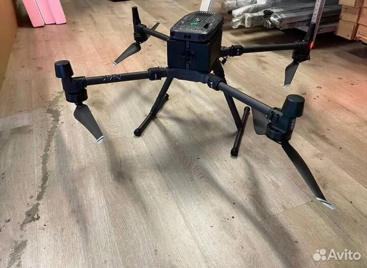 DJI matrice 300 RTK Квадрокоптер
