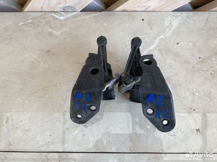 Датчик дорожного просвета задний Audi A8 D3