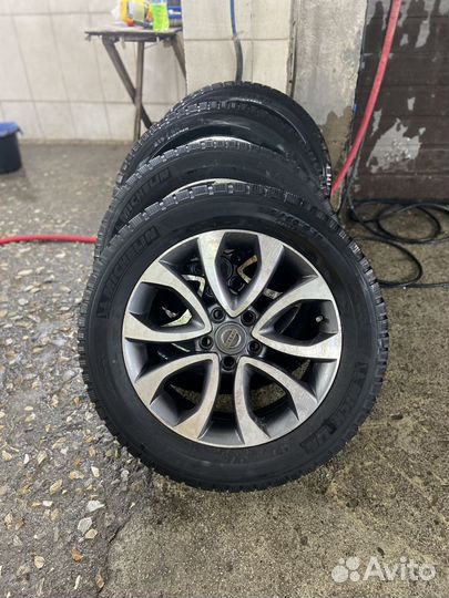 Колеса в сборе r17 зимние