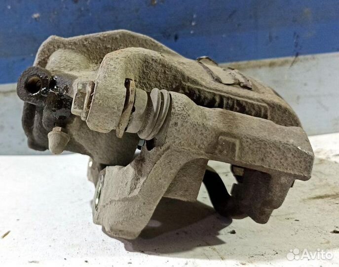 Суппорт тормозной передний правый Peugeot 1007