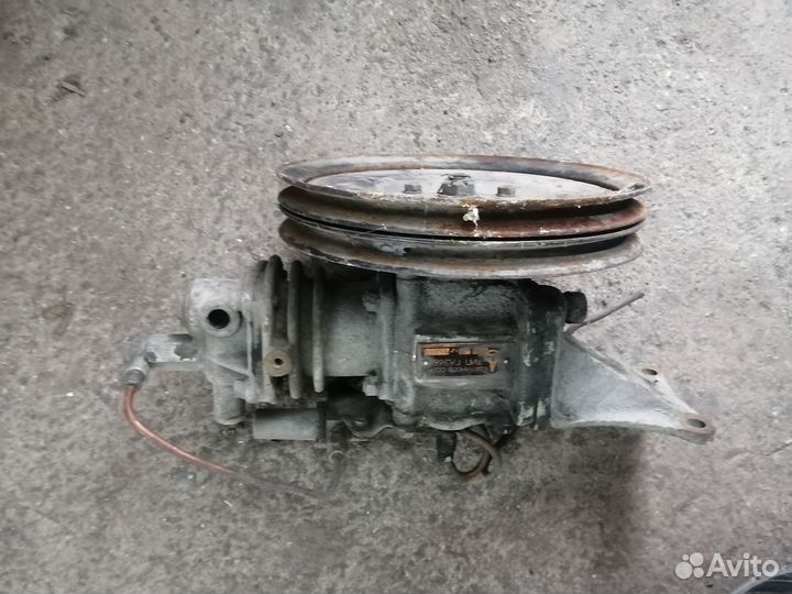 Компрессор газ 66