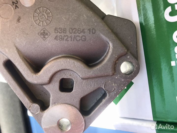 Помпа, водяной насос Ford 1.6