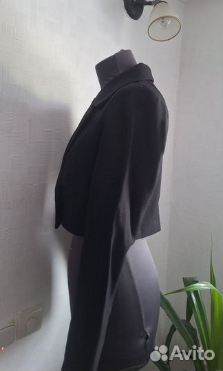 Укороченный пиджак чёрный