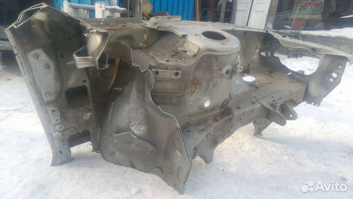 Продам Ланжерон nissan bluebird 1998 г.в