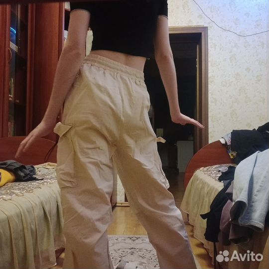 Белые штаны карго