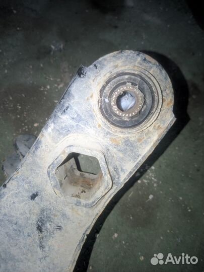 Рычаг подвески передний левый Ford Explorer 2