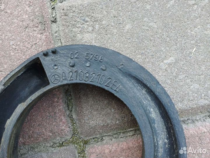 Упора пружины Mercedes W210