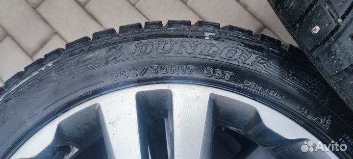 Dunlop Winter Maxx 205/50 R17 93T