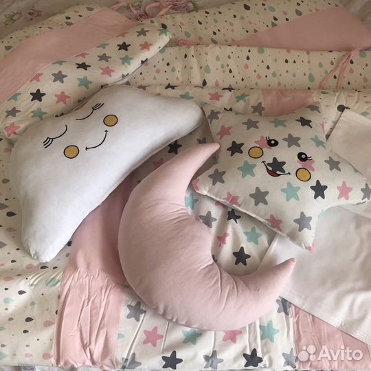 Комплект в детскую кроватку бортики