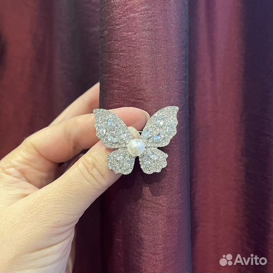 Брошь бабочка