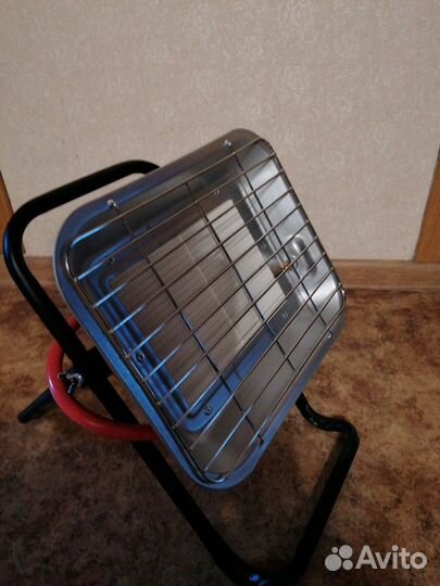 Кварцевый обогреватель с терморегулятором