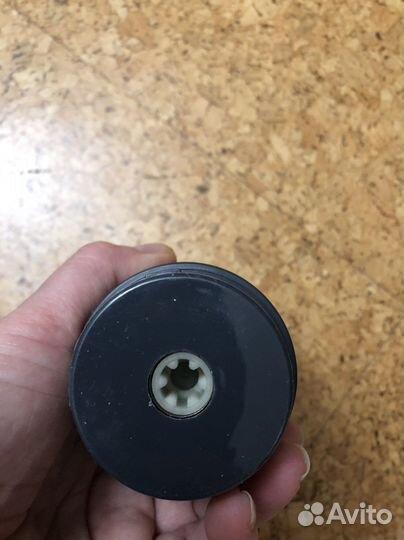 Запчасти от блендера Redmond