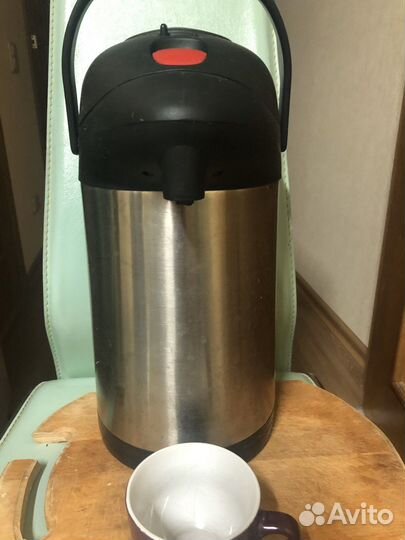 Термос с помпой