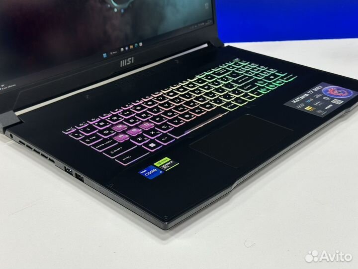 MSI Katana 17.3 144 Core i7 12650H RTX4060 8G DDR5