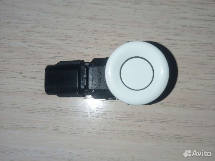 Датчик парковки toyota land cruiser 200