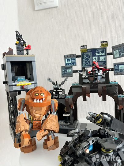 Коробка лего