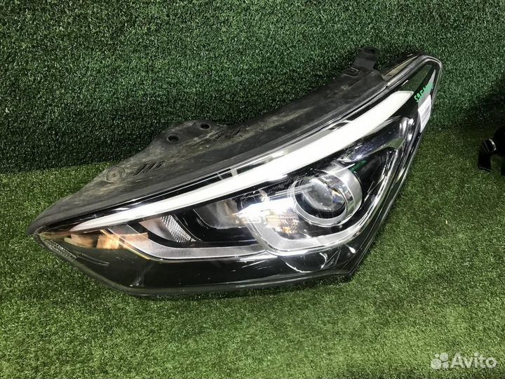 Фара левая Hyundai Santa Fe 3 DM (2015-2018) ксенон