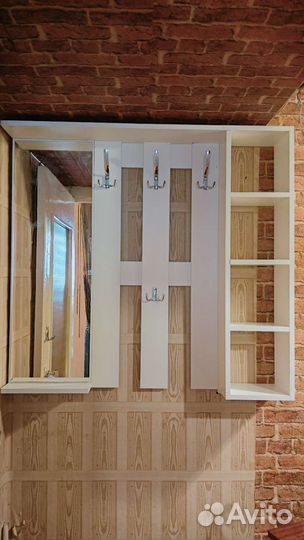 Вешалка в прихожую с зеркалом