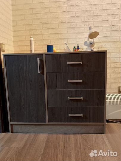 Комоды и тумбы под тв бу