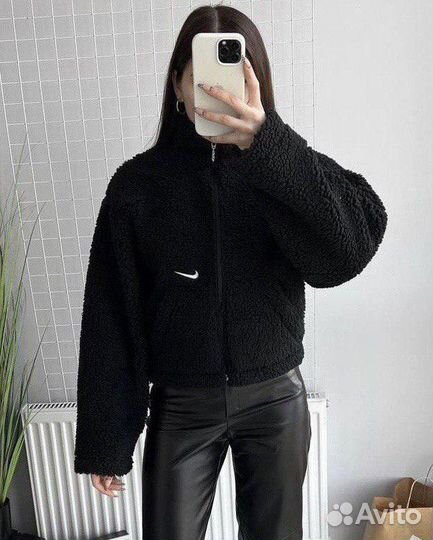 Женская куртка Nike новая