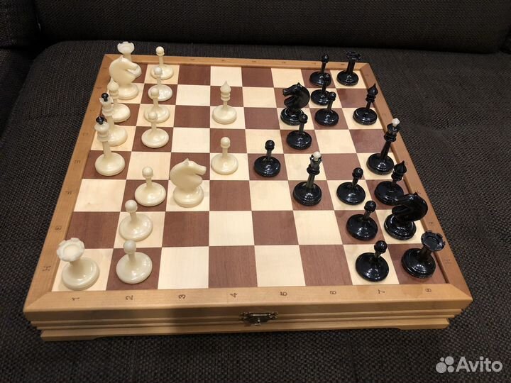 Шахматы карболитовые СССР. Доска шкатулка новая