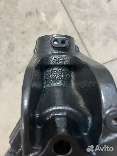 VAG 1K0 407 256 T Кулак поворотный правый передний