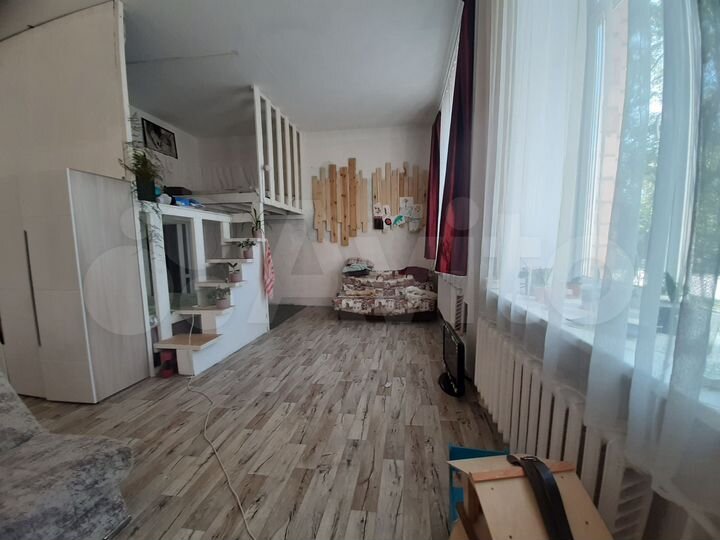 Офис 125 м² с высокими потолками 4м