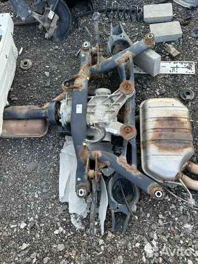 Подрамник задний Volkswagen Tiguan 2.0 cawа 2014