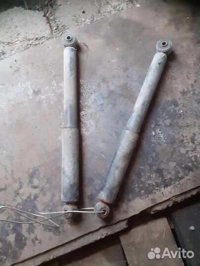 Амортизаторы задние toyota probox